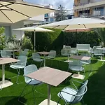 Carlton - Renovee Avec Piscine