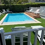 Apartmanhotel Carlton - Renovee Avec Piscine 4*