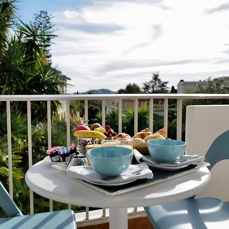Résidence Carlton - Rénovée Avec Piscine 4* Beaulieu-sur-Mer