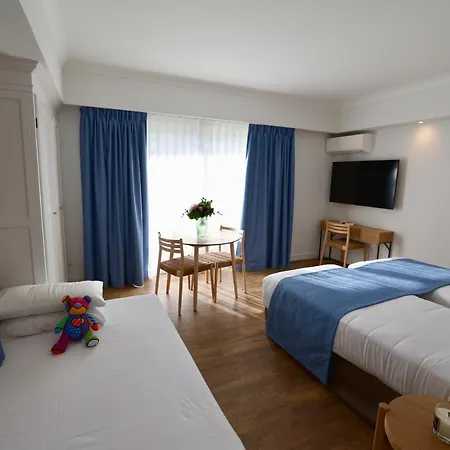 Carlton - Renovee Avec Piscine Apartmanhotel Beaulieu-sur-Mer