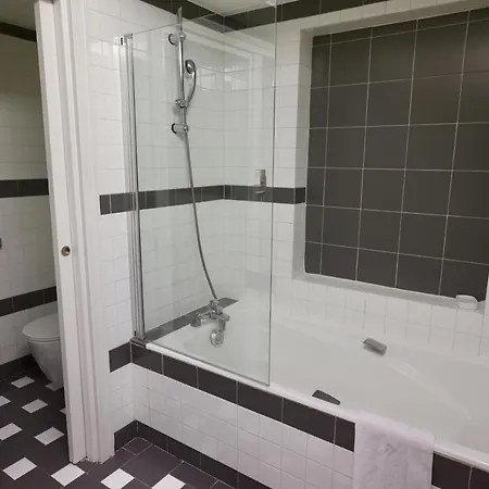 Carlton - Renovee Avec Piscine Beaulieu-sur-Mer