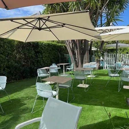 Lägenhetshotell Carlton - Renovee Avec Piscine Beaulieu-sur-Mer