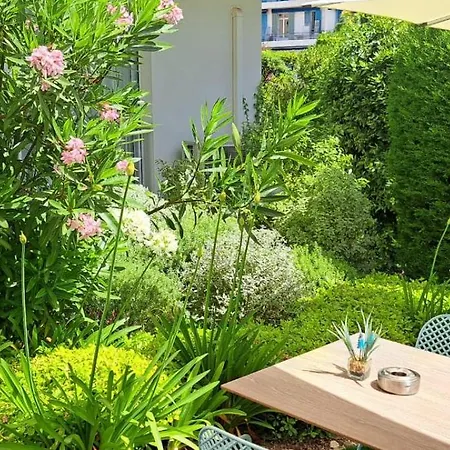 Résidence Carlton - Rénovée Avec Piscine 4* Beaulieu-sur-Mer