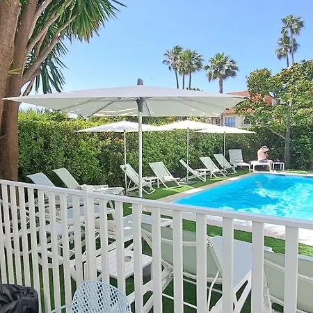 Apartmanhotel Carlton - Renovee Avec Piscine