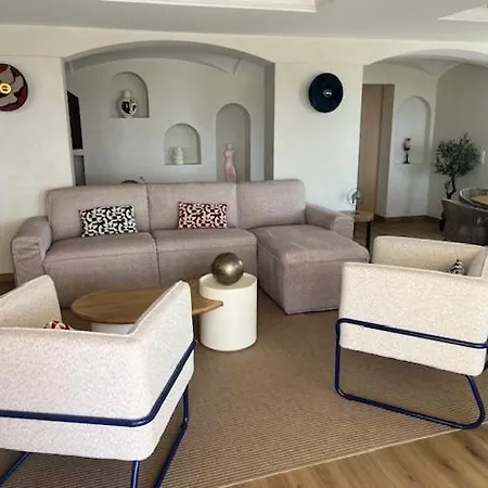 Carlton - Renovee Avec Piscine 4*
