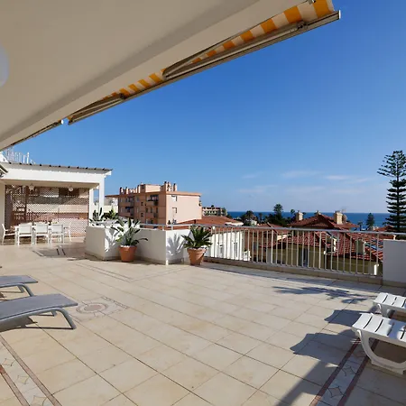 Apartmanhotel Carlton - Renovee Avec Piscine 4*