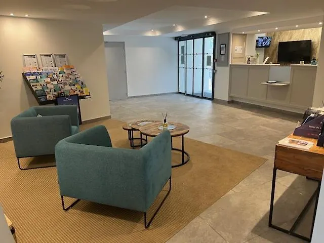 Carlton - Renovee Avec Piscine 4* 滨海博利厄