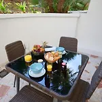 Carlton - Renovee Avec Piscine 4*