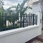 Carlton - Renovee Avec Piscine Lejlighedshotel 4*