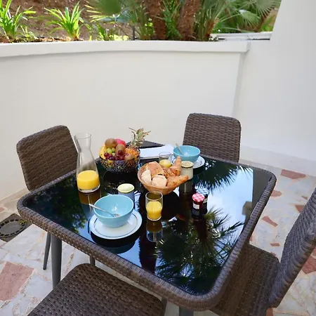 Carlton - Renovee Avec Piscine 4*