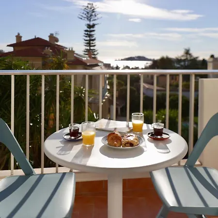 Apartahotel Résidence Carlton Beaulieu-sur-Mer
