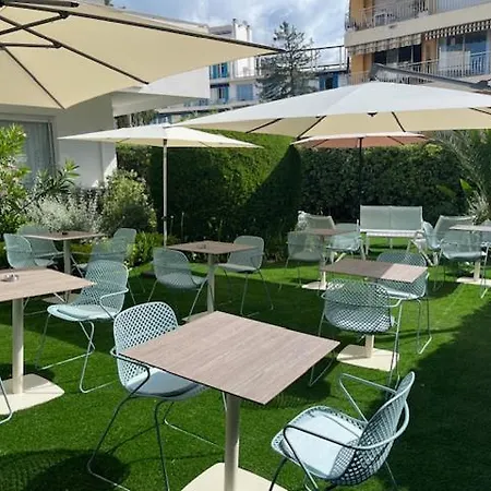 Carlton - Renovee Avec Piscine