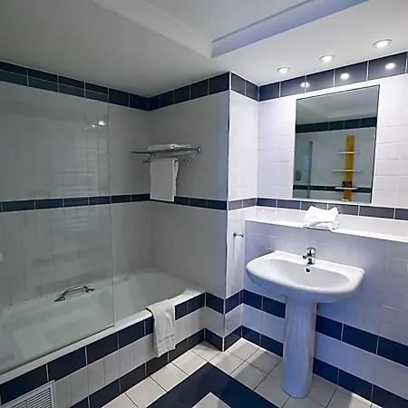 Carlton - Renovee Avec Piscine Aparthotel