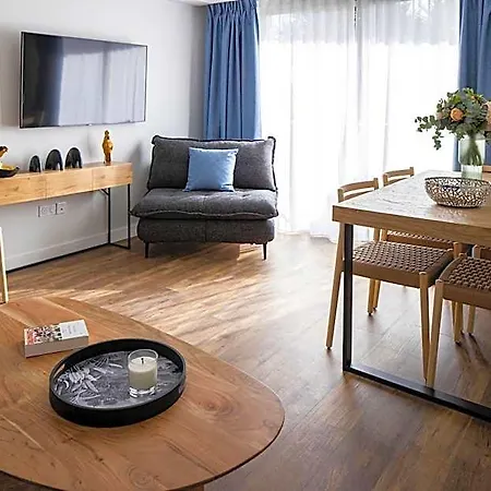 Aparthotel Carlton - Renovee Avec Piscine