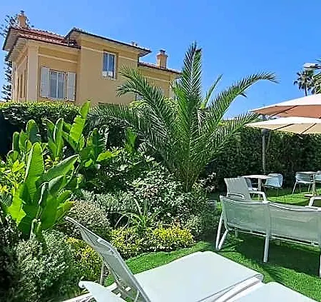 Résidence Carlton - Rénovée Avec Piscine 4*