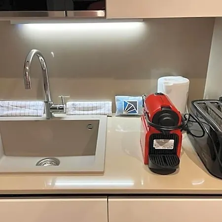 Aparthotel Carlton - Renovee Avec Piscine 4*