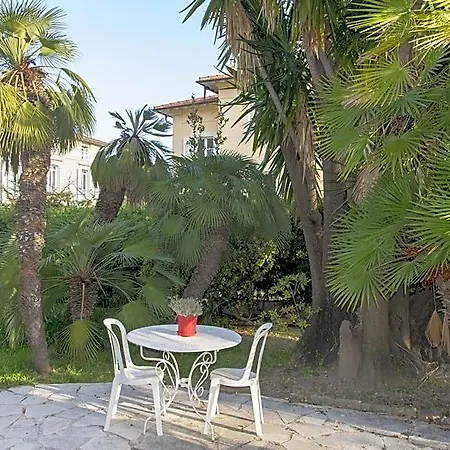 Aparthotel Résidence Carlton - Rénovée Avec Piscine 4*