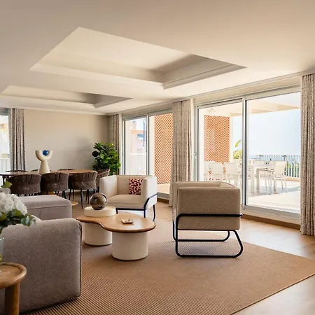 Carlton - Renovee Avec Piscine 4*