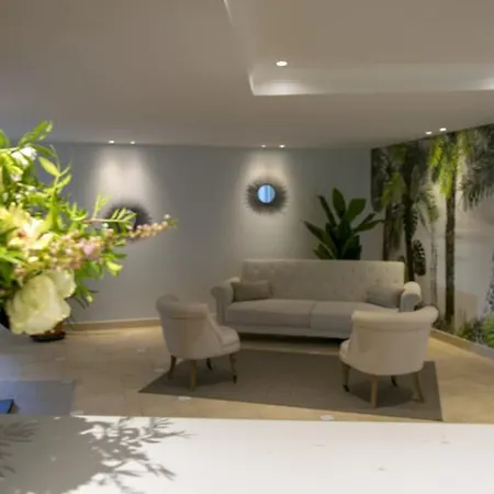 Apartahotel Résidence Carlton 4*