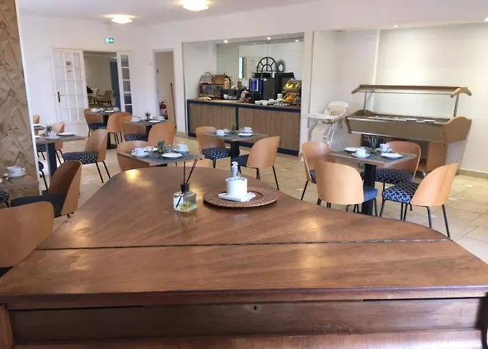 Aparthotel Carlton - Renovee Avec Piscine