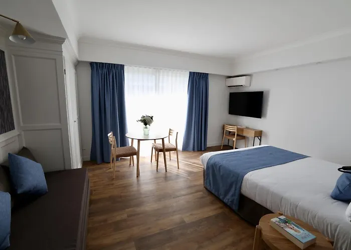 Aparthotel Carlton - Renovee Avec Piscine 4*